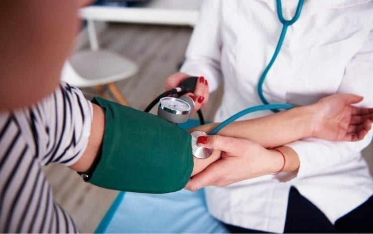 心脏病专家建议如何降低高血压