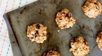 5 Oatmeal Breakfast Cookies Under 130 Calories Per Cookie