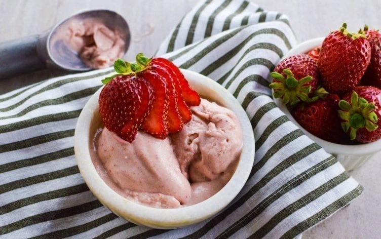草莓香蕉素食冰淇淋