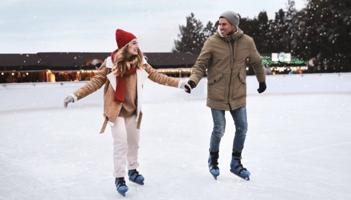 5 Active Winter Activities to Do With Friends and Family